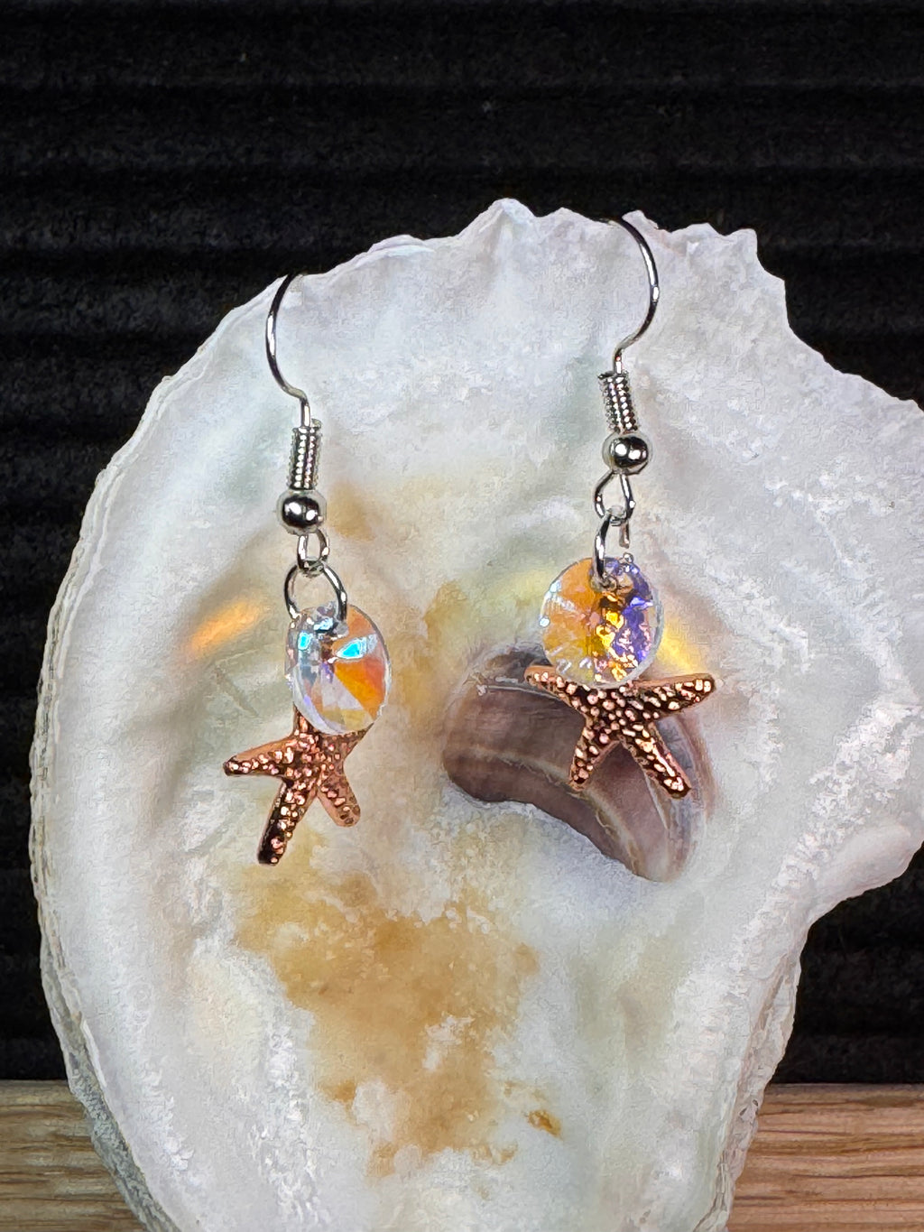 Shiny Starfish dangle earrings rose gold/iridescent